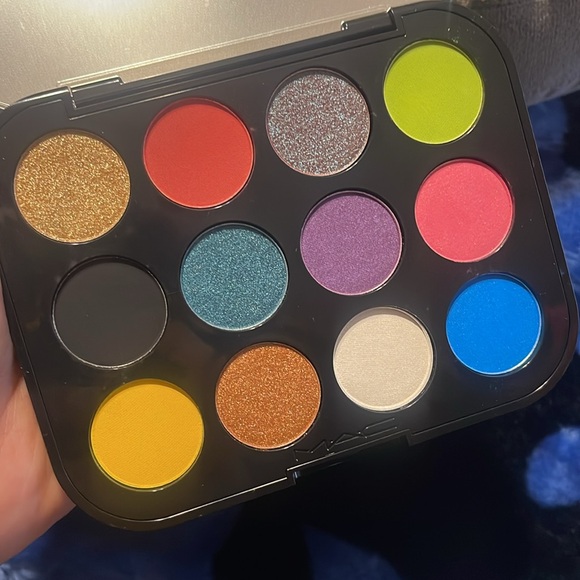 MAC Connect in Colour Eye Shadow Palette Hi-Fi Colour - Picture 3 of 6
